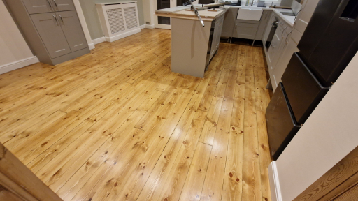 Floorboards Restoration with Victorian Pine Stain 3