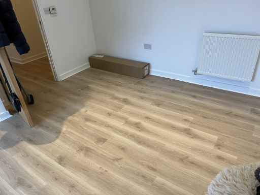 QuickStep Laminate Floor Fitting 3
