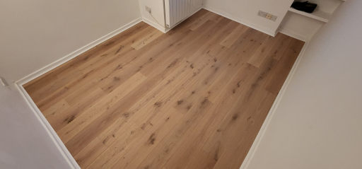 Timberlay Engineered Oak Flooring, Invisible, Lacquered 4